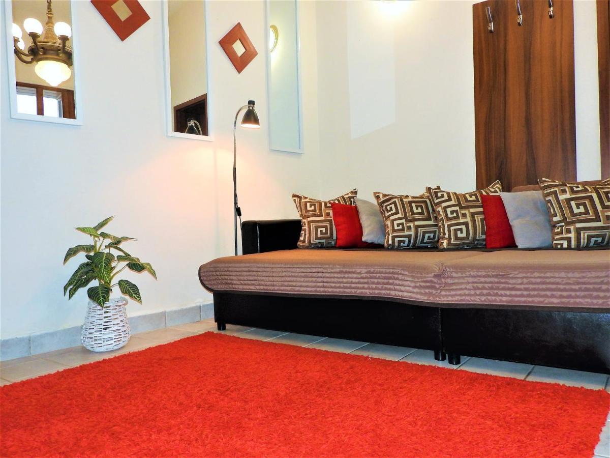 Nora Studio Apartman - Eger Διαμέρισμα Εξωτερικό φωτογραφία