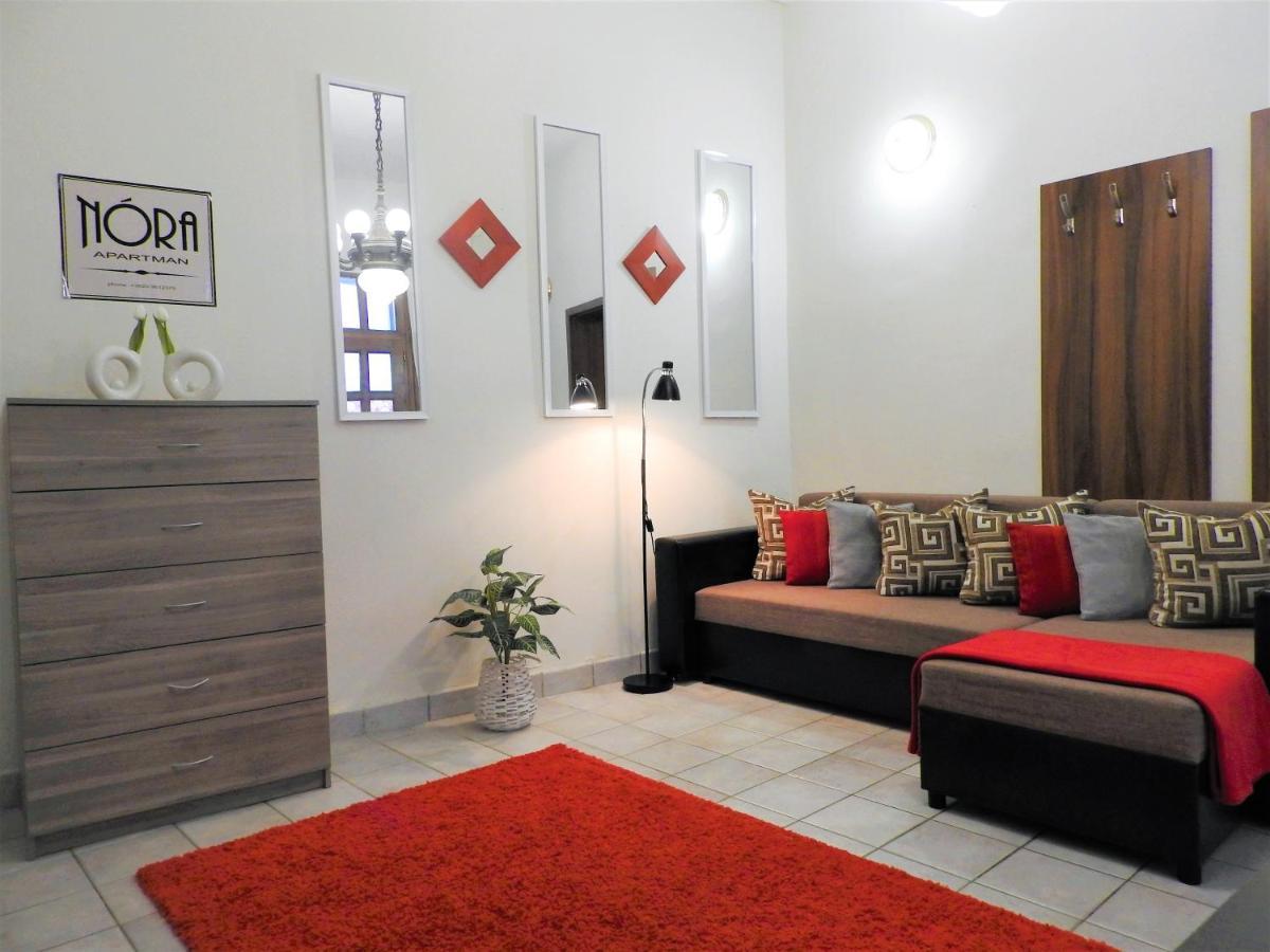 Nora Studio Apartman - Eger Διαμέρισμα Εξωτερικό φωτογραφία
